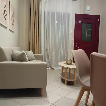 Nikola's & Joanna's 2 דירה *