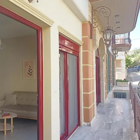 Nikola's & Joanna's 2 Appartement *