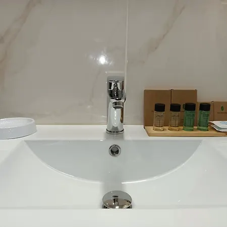 Nikola's & Joanna's 2 Appartement *