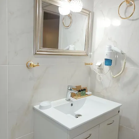 Nikola's & Joanna's 2 Appartement Argostóli